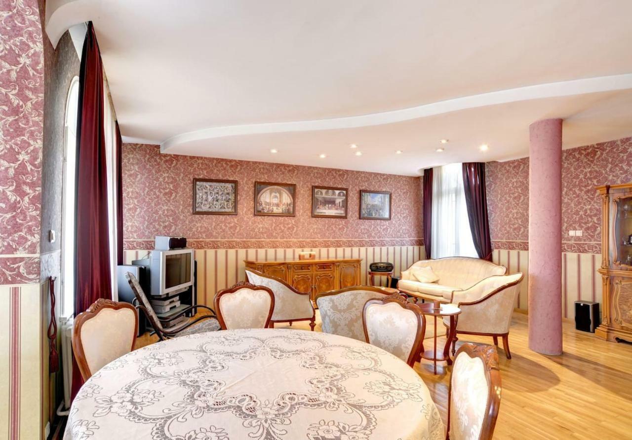 Aristocratic, Elegant, Designer Top Central Apartment โซเฟีย ภายนอก รูปภาพ
